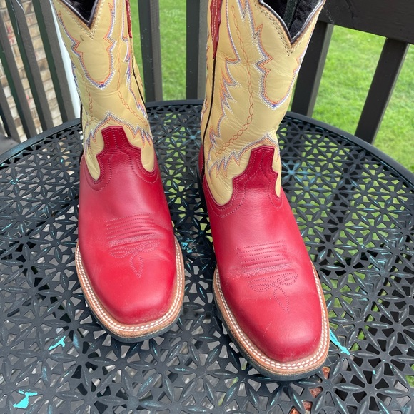 ACME Shoes - Acme size 8 western boot.
